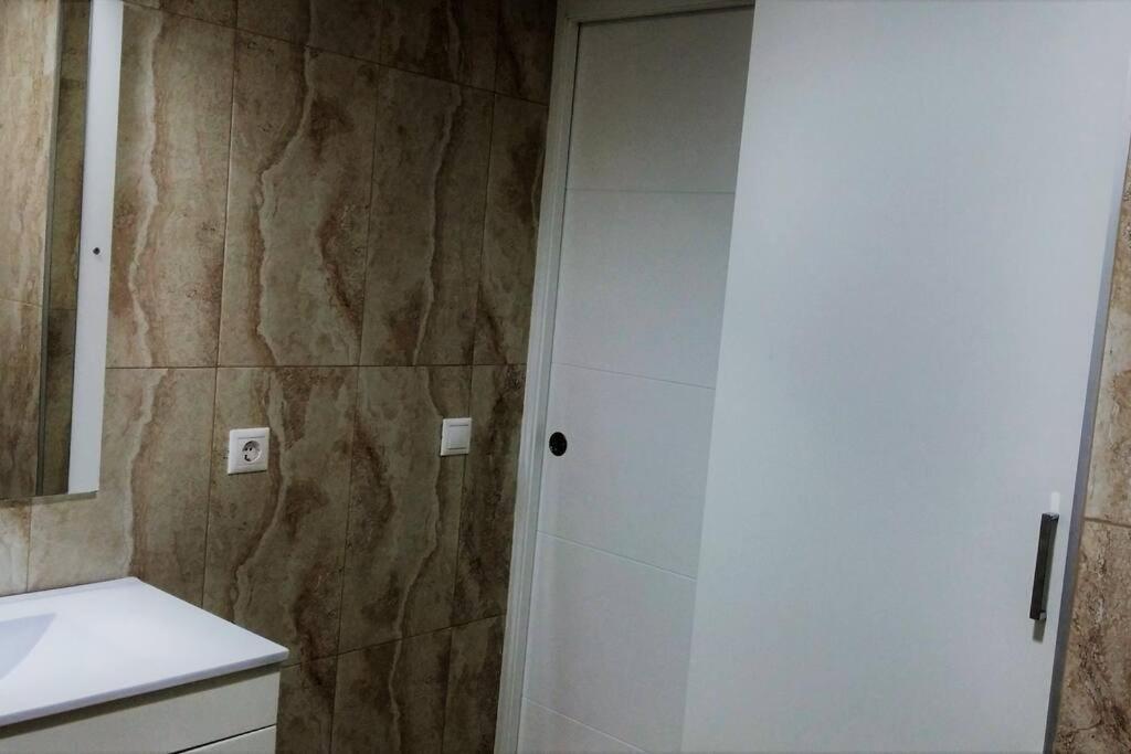Modern Flat At Garbinet With Wifi Apartamento Alicante Exterior foto