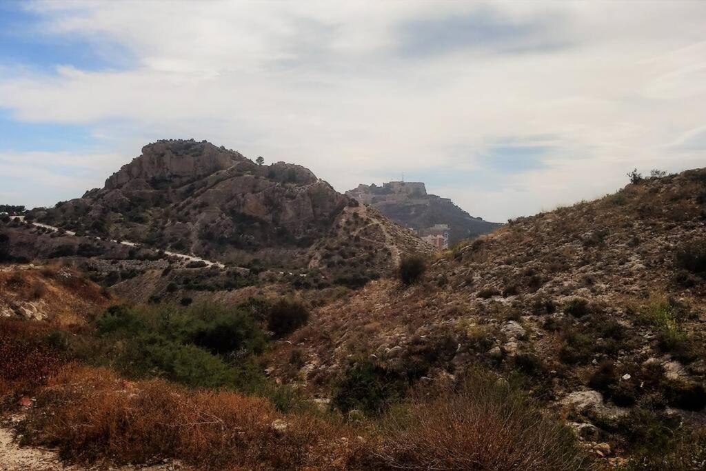 Modern Flat At Garbinet With Wifi Apartamento Alicante Exterior foto